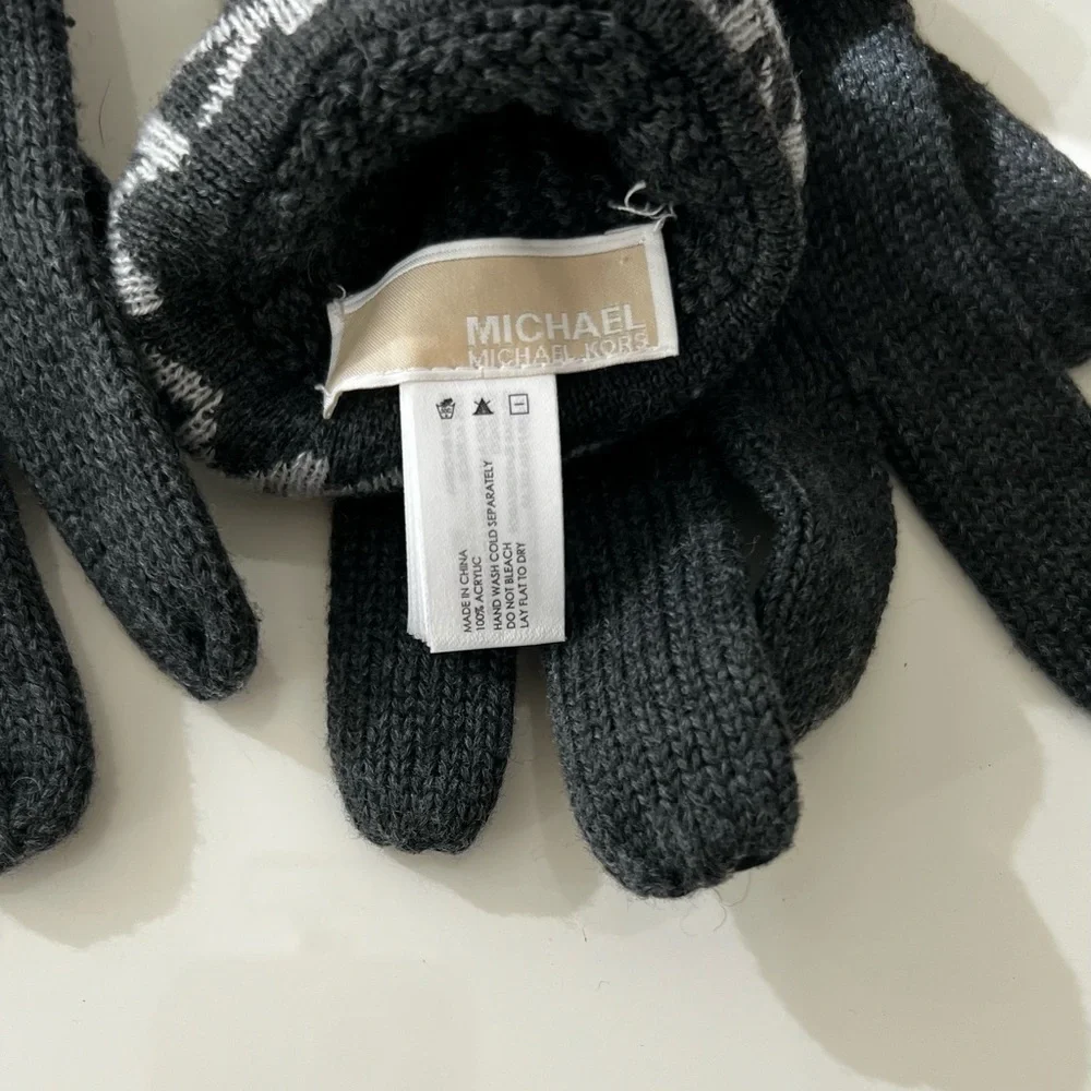 MICHAEL KORD LOGO GLOVES NEW